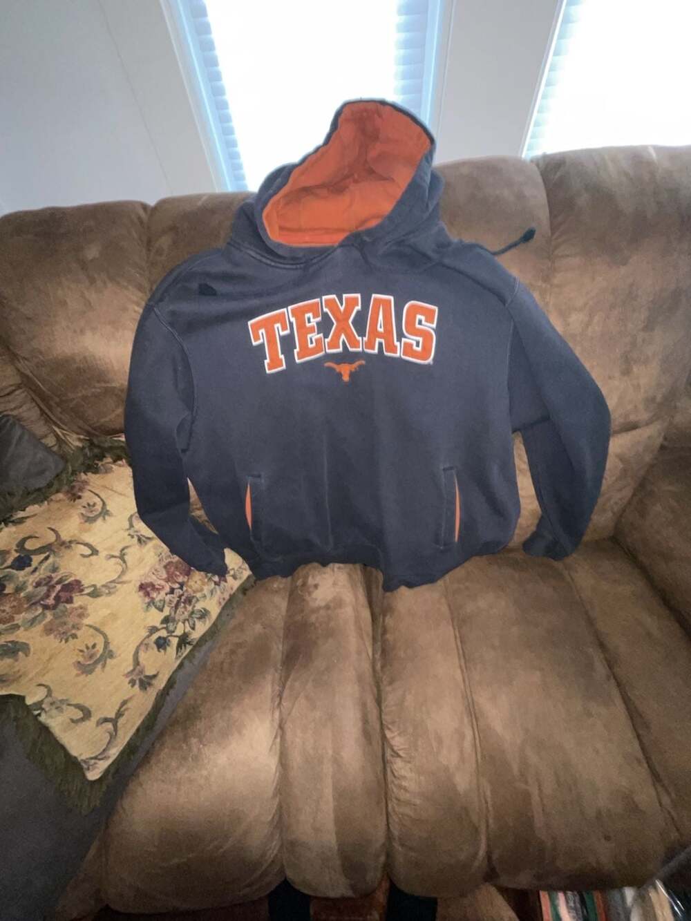 Foot Locker Apparel Vintage Texas Longhorns Embroidered Hoodie Sz  2XL